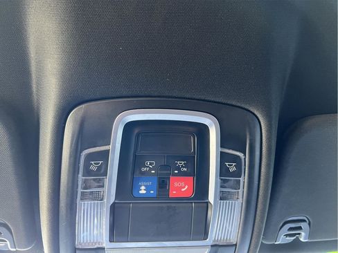 Used 2023 RAM 1500 Laramie image 27