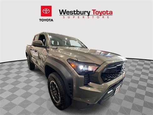 Certified 2025 Toyota Tacoma TRD Off-Road image 1