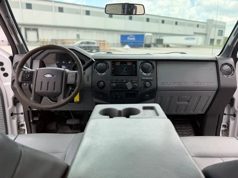 Used 2015 Ford F250 XL w/ Power Equipment Group AWD/4WD image 25