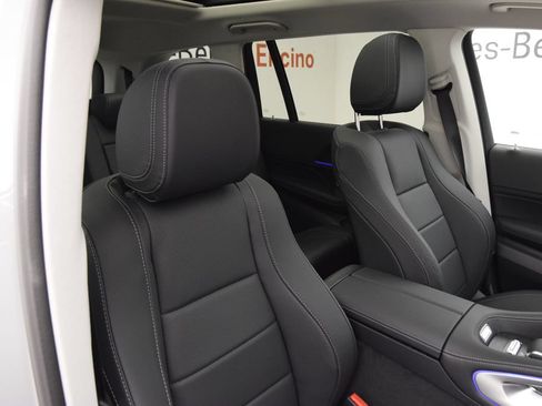New 2026 Mercedes-Benz GLS 450 4MATIC image 17