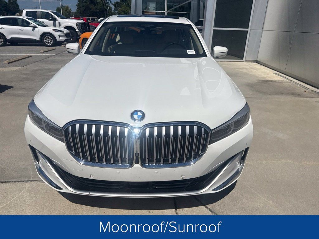 Used 2020 BMW 750i xDrive AWD/4WD image 3