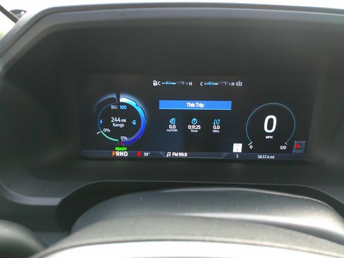 Used 2025 Ford F150 Lightning Lariat image 26