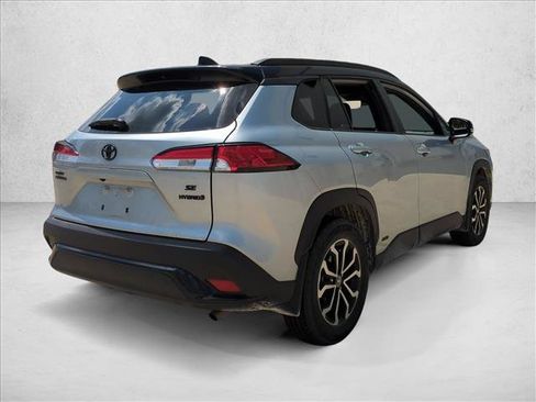 Used 2024 Toyota Corolla Cross AWD Hybrid w/ Moonroof Package image 5