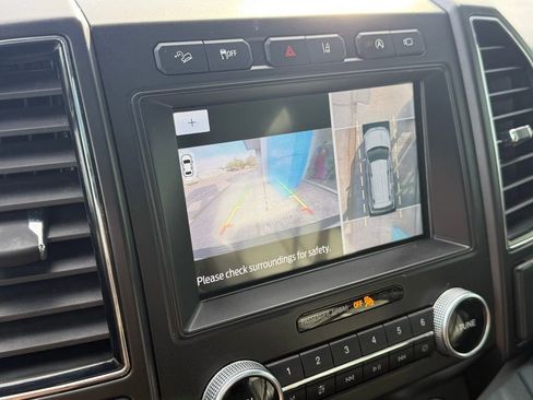 Used 2021 Ford Expedition Limited image 18