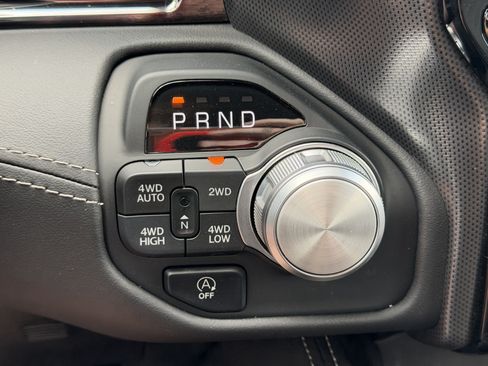 Used 2025 RAM 1500 Limited AWD/4WD image 25