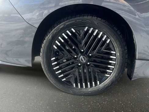 Certified 2024 Nissan Leaf SV Plus image 8