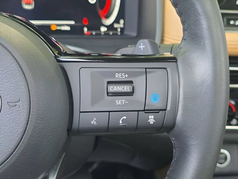 Used 2023 Nissan Rogue Platinum w/ Platinum Premium Package AWD/4WD image 22