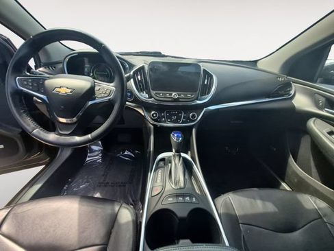 Used 2017 Chevrolet Volt Premier w/ Driver Confidence II Package FWD image 10