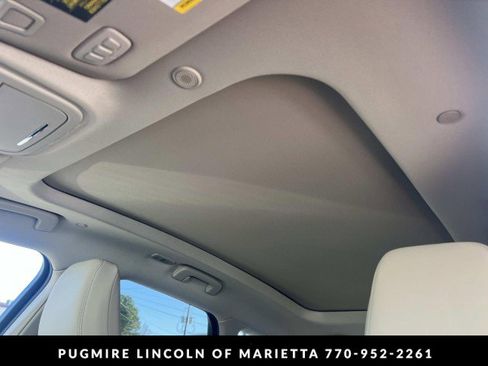 New 2026 Lincoln Corsair Reserve w/ Rear Removable Package Tray image 28