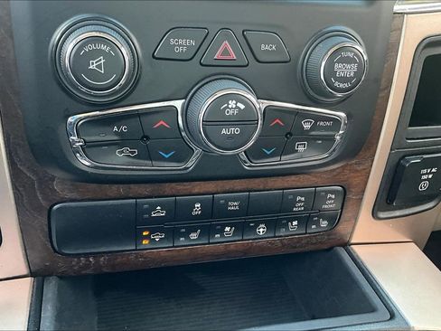 Used 2017 RAM 1500 Laramie Longhorn w/ Convenience Group AWD/4WD image 16
