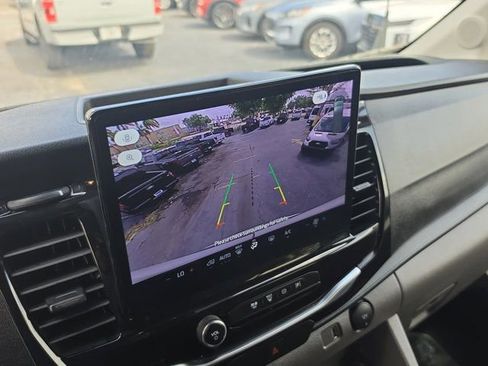 Used 2025 Ford Transit 350 XLT image 22