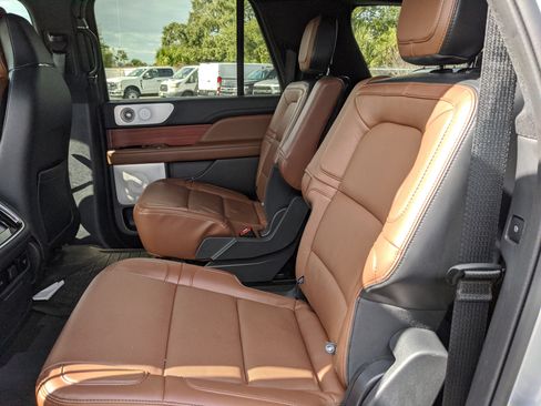 Used 2024 Lincoln Navigator L Reserve image 16