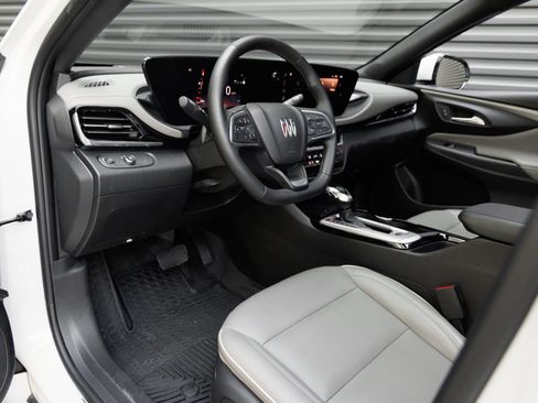 Used 2024 Buick Envista Avenir FWD image 4