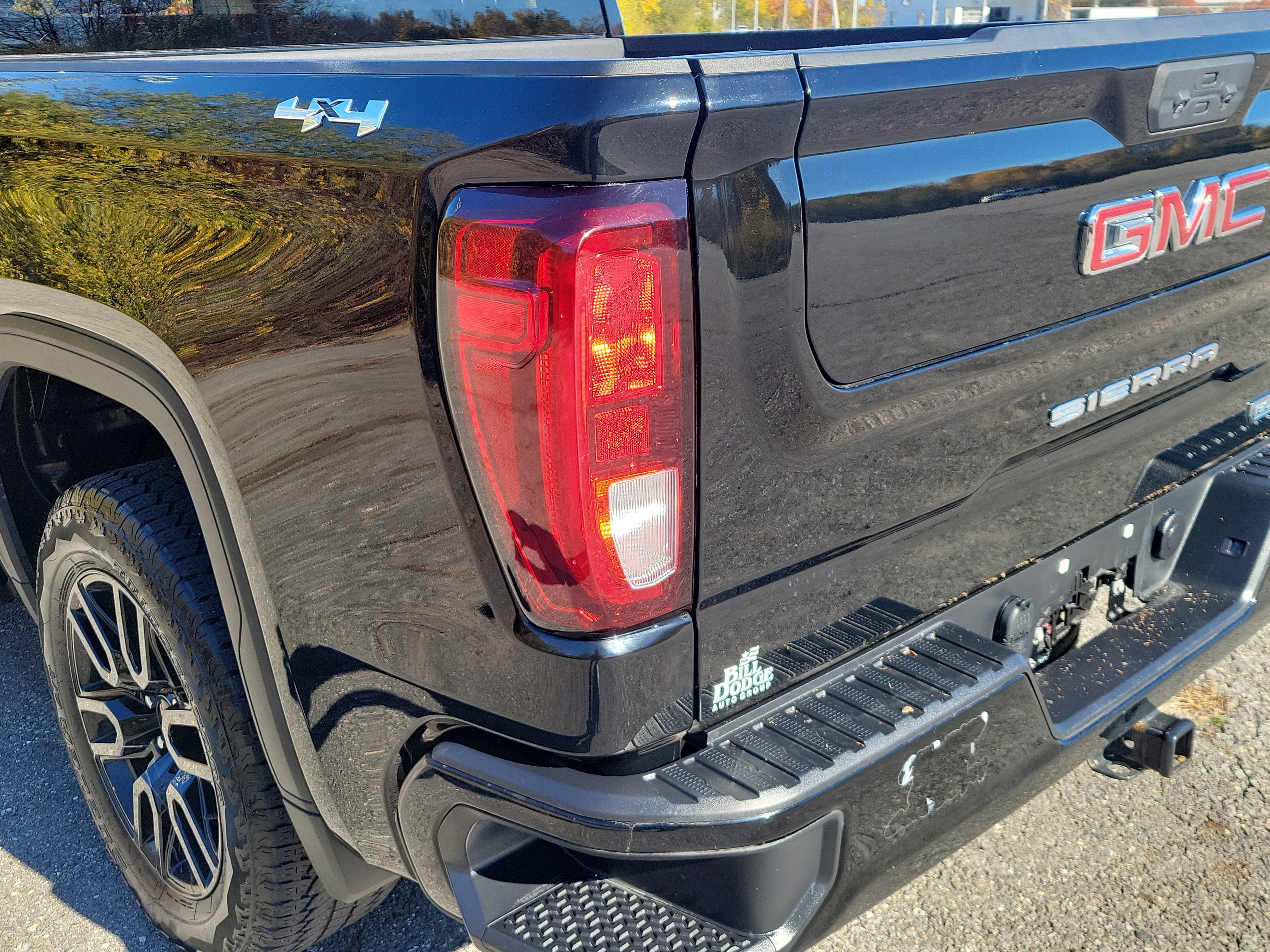 Used 2022 GMC Sierra 1500 Elevation AWD/4WD image 11
