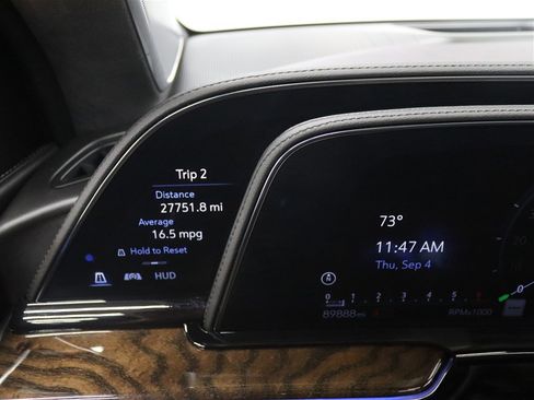 Used 2022 Cadillac Escalade ESV Sport Platinum image 15