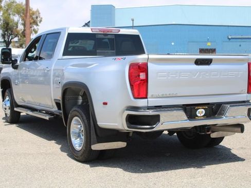 Used 2022 Chevrolet Silverado 3500 LTZ w/ LTZ Texas Edition AWD/4WD image 3
