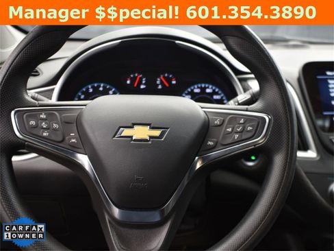 Used 2024 Chevrolet Malibu LT image 28