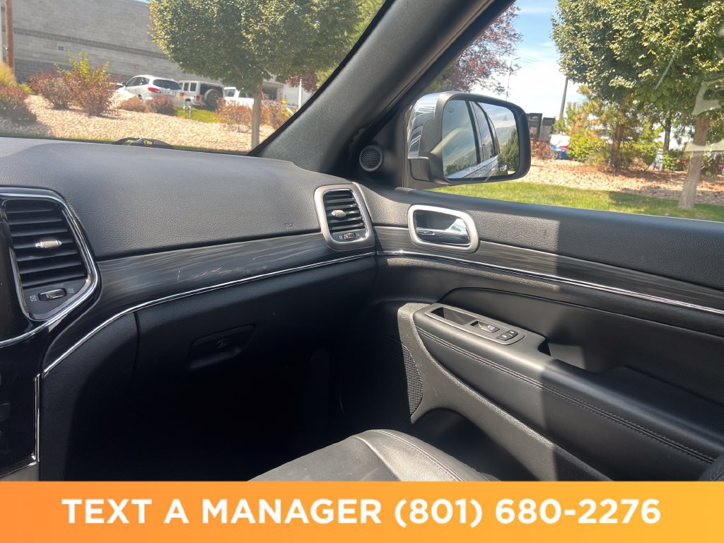 Used 2022 Jeep Grand Cherokee Limited AWD/4WD image 30