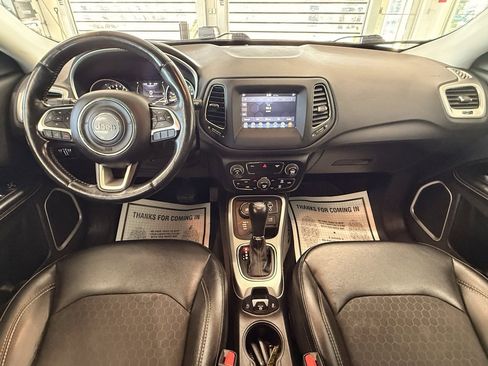 Used 2019 Jeep Compass Latitude w/ Cold Weather Group image 19