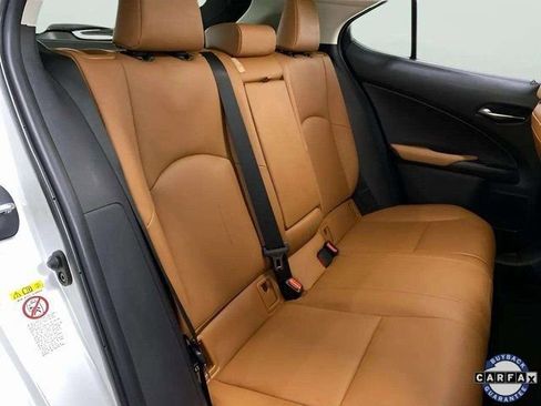 Used 2019 Lexus UX 250h w/ Premium Package image 69