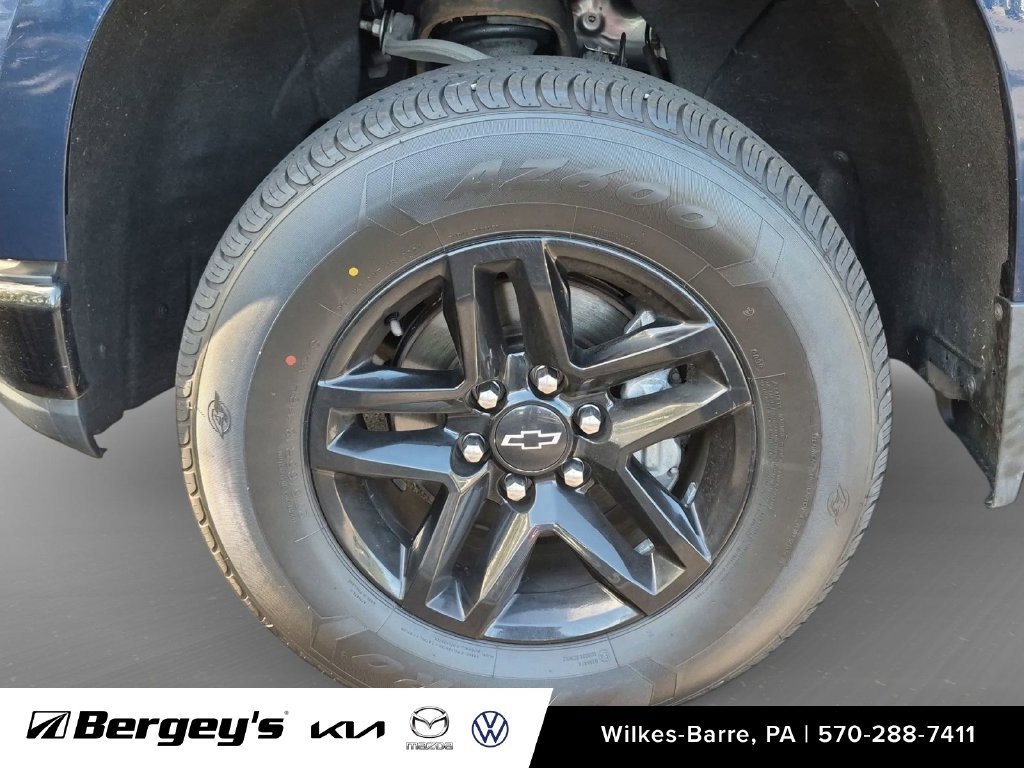 Used 2020 Chevrolet Silverado 1500 LT Trail Boss AWD/4WD image 19