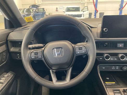 Used 2024 Honda CR-V Sport-L image 7