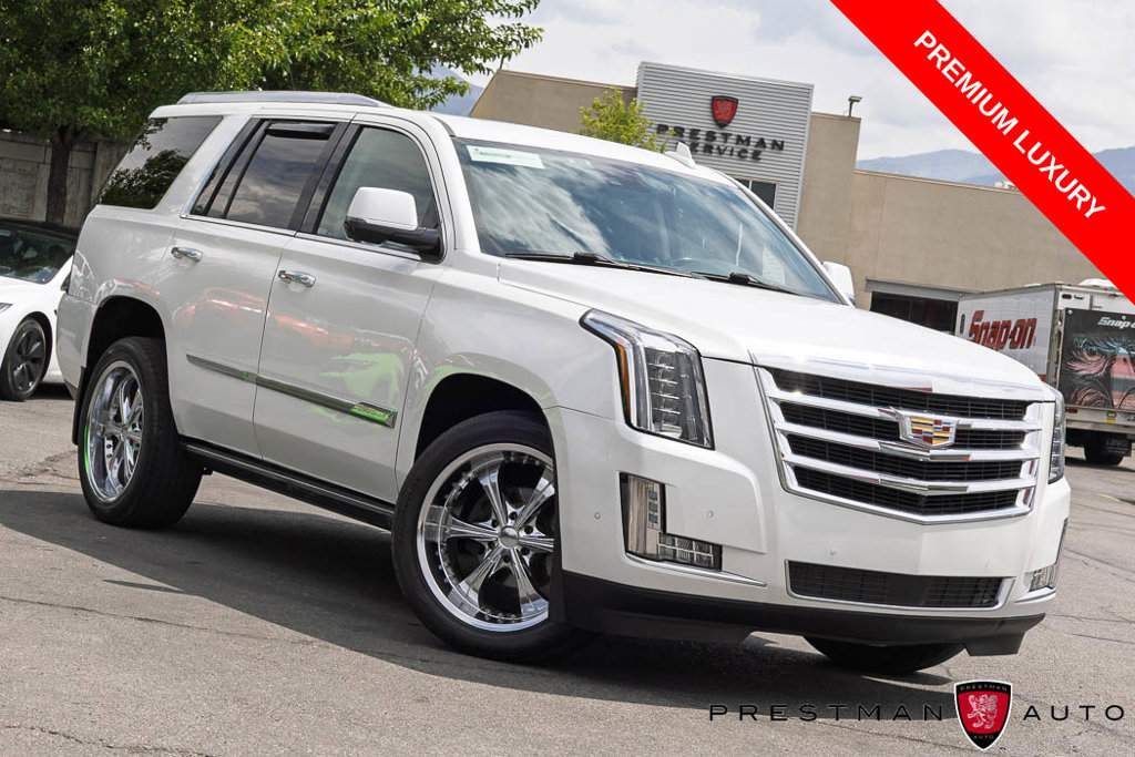 Used 2020 Cadillac Escalade Premium Luxury AWD/4WD image 1