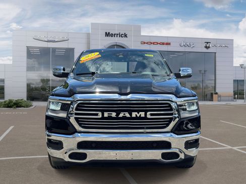 Used 2023 RAM 1500 Laramie AWD/4WD image 3