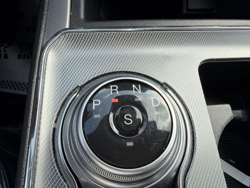 Used 2021 Ford Edge SEL w/ Convenience Package AWD/4WD image 5