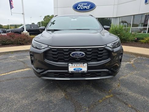 New 2024 Ford Escape ST-Line Select w/ Tech Pack #2 image 3