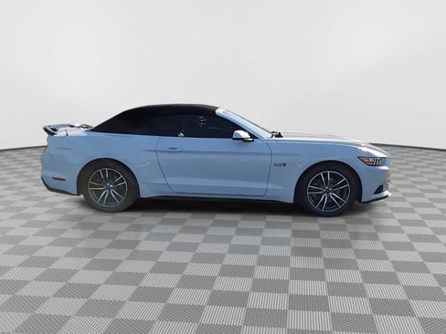 Used 2017 Ford Mustang Premium RWD image 9