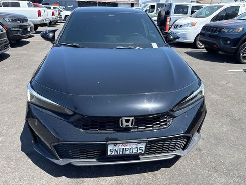 Used 2025 Honda Civic Sport image 4