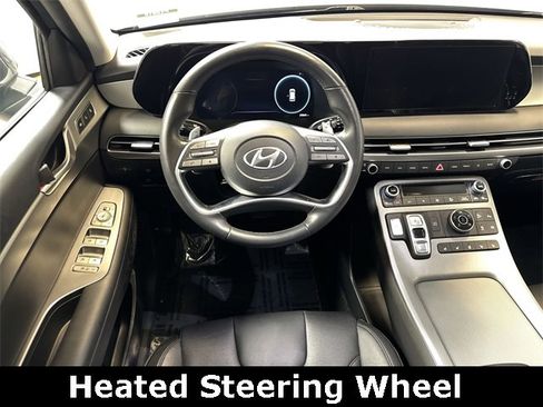 Used 2023 Hyundai Palisade SEL w/ Premium Package image 16