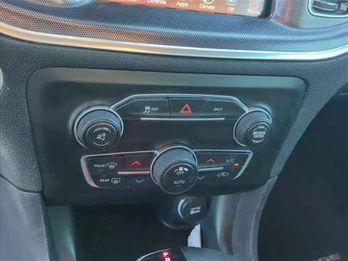 Used 2016 Dodge Charger SXT RWD image 21