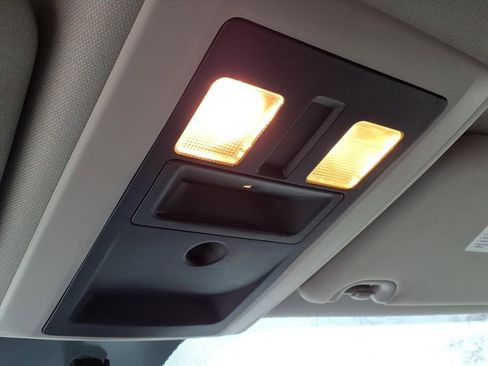 Used 2017 RAM 3500 Tradesman w/ Chrome Appearance Group image 32