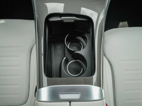 Certified 2024 Mercedes-Benz GLC 300 image 23