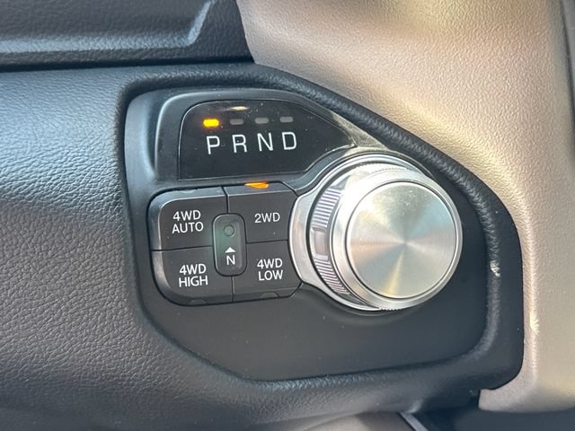 Used 2022 RAM 1500 Laramie AWD/4WD image 16