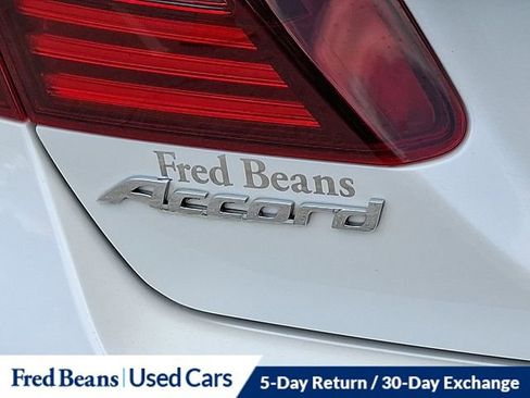 Used 2017 Honda Accord Touring image 32