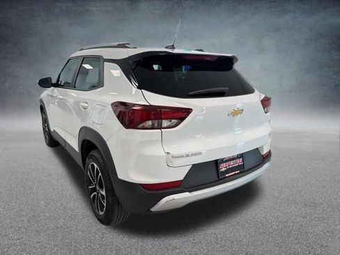 Used 2024 Chevrolet TrailBlazer LT image 9