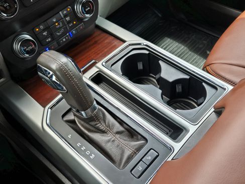 Used 2020 Ford F150 King Ranch w/ Equipment Group 601A Luxury AWD/4WD image 15
