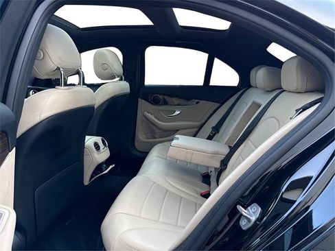 Used 2018 Mercedes-Benz C 300 Sedan image 11
