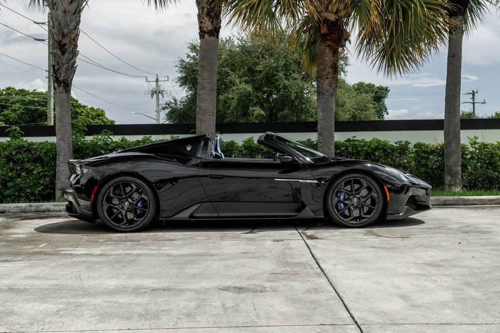 Used 2023 Maserati MC20 Spyder RWD image 9