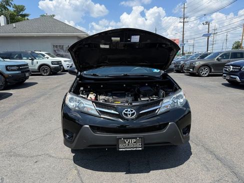 Used 2014 Toyota RAV4 LE AWD/4WD image 33