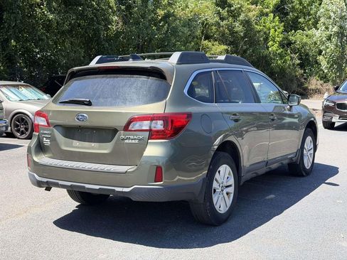 Used 2017 Subaru Outback 2.5i Premium AWD/4WD image 2