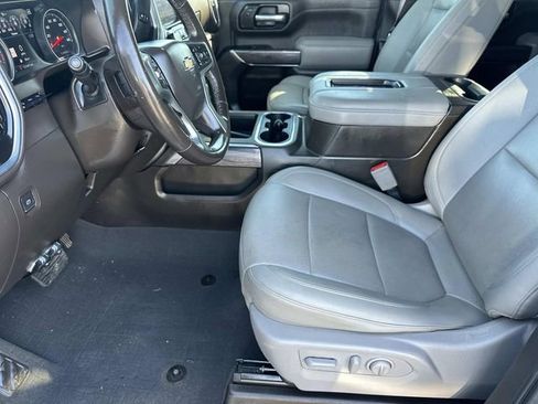 Used 2022 Chevrolet Silverado 2500 LTZ w/ LTZ Convenience Package image 18