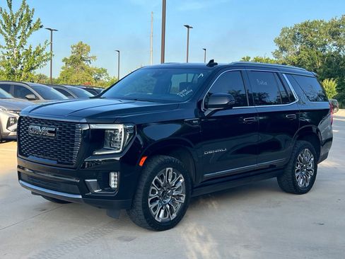 Used 2023 GMC Yukon Denali Ultimate AWD/4WD image 5