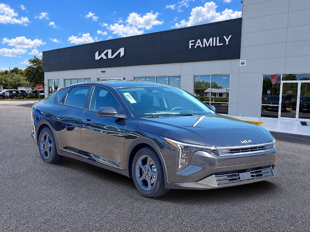 New 2026 Kia K4 FWD 360° Tour