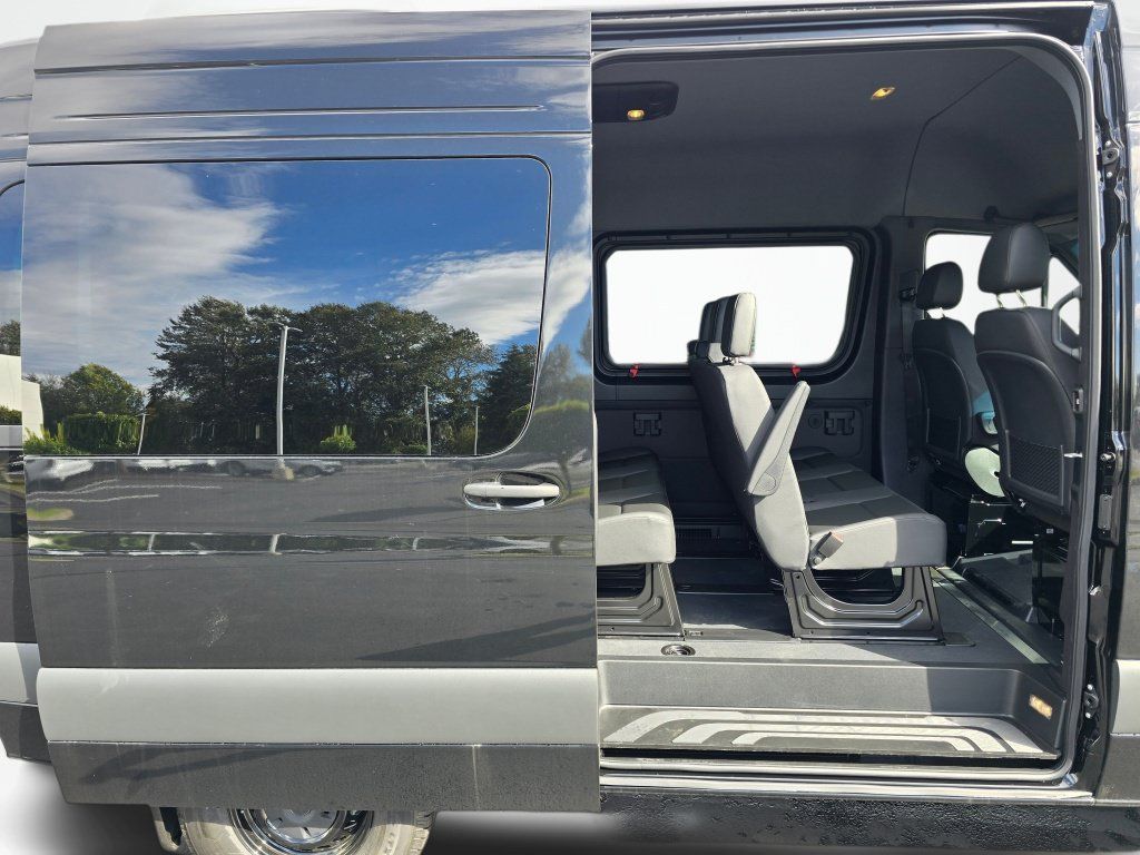 New 2026 Mercedes-Benz Sprinter 2500 image 21