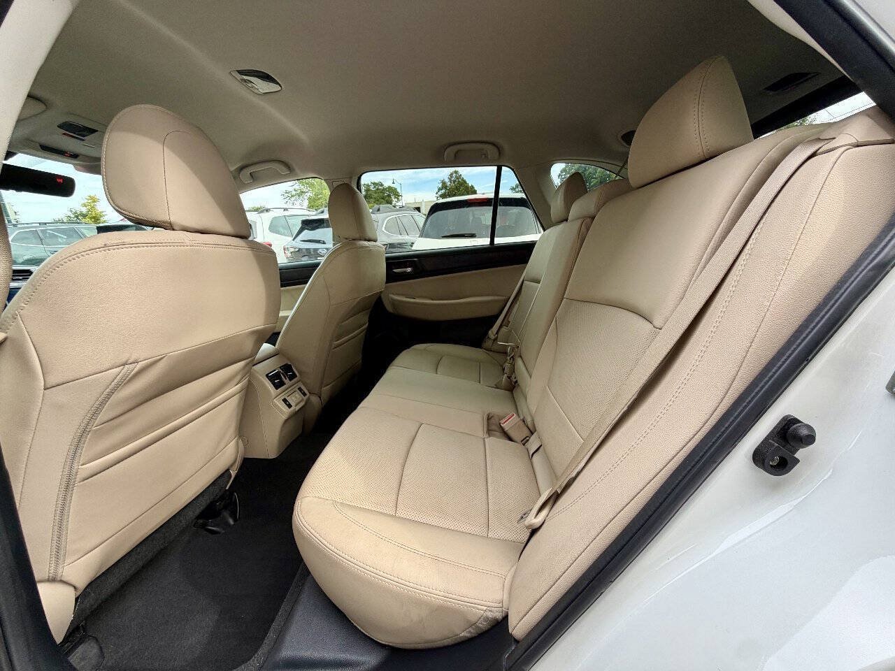 Used 2019 Subaru Outback 2.5i Limited AWD/4WD image 17