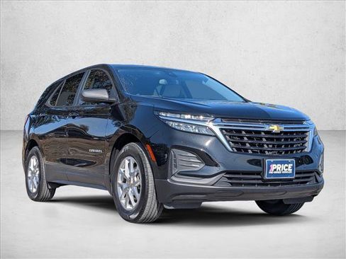 Certified 2023 Chevrolet Equinox LS image 3